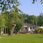 Ferienhaus Mit Kamin Am Achterwasser In Luetow Ferienhaus *
